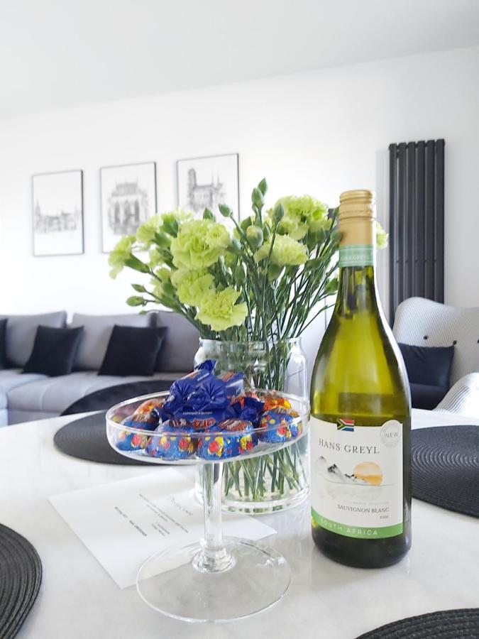 Apartament 150 Zaspa Vvita Z Prywatnym Ogrodem I Tarasem Gdansk Bagian luar foto